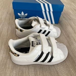 Brand New Adidas Superstar white & leopard Toddler size 10